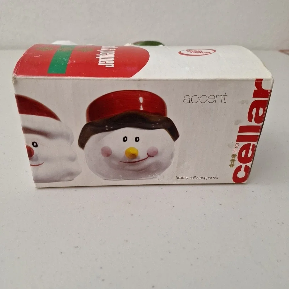 Vtg The Cellar Snowman Salt and Pepper Shakers Ceramic Christmas w/ Box